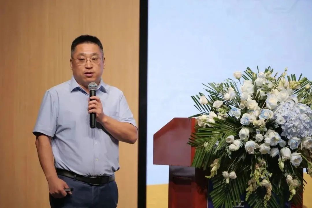 新能源 新动力 新未来|龙八long8股份“动力与能源工业集群”圆桌座谈会顺遂召开